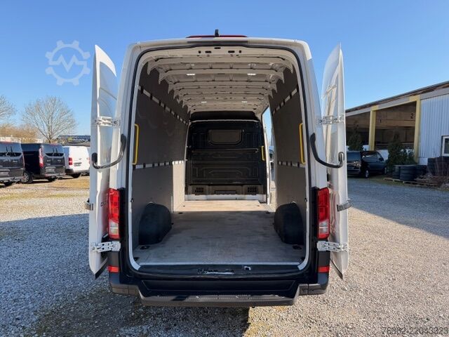 Vysoký a prodloužený skříňový vůz VW Crafter Kasten 35 Maxi Hochdach Klima K