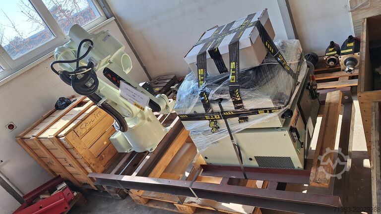 Robot de sudură Kawasaki Robotics BA006N - E01A001