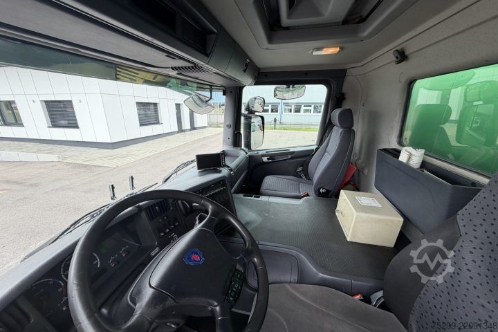 LKW mit Pritsche & Plane Scania P340 LB 4x2 Plane/HB / Swiss-Vehicle