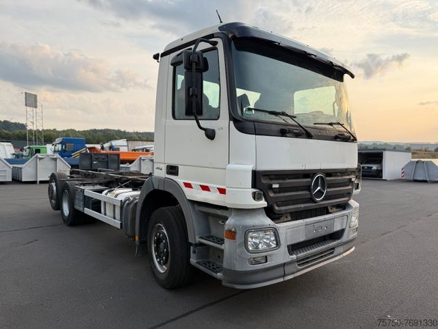 Andere MERCEDES-BENZ Actros MP 2 2532 6x2