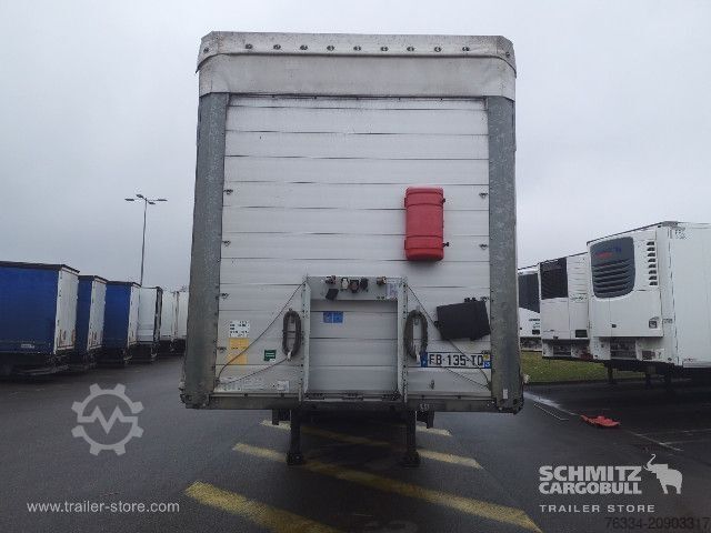 Auflieger mit Pritsche & Plane Schmitz Cargobull Semitrailer Curtainsider Coil