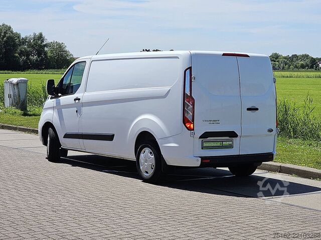 Camioneta familiar de techo alto FORD TRANSIT CUSTOM 2.0 L2H1 Navi Airco