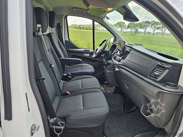 Camioneta familiar de techo alto FORD TRANSIT CUSTOM 2.0 L2H1 Navi Airco