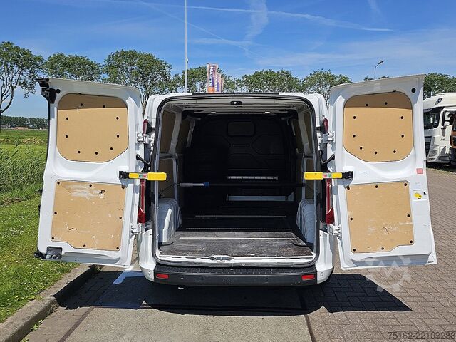 Camioneta familiar de techo alto FORD TRANSIT CUSTOM 2.0 L2H1 Navi Airco