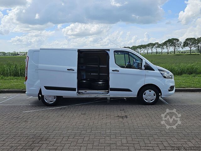 Camioneta familiar de techo alto FORD TRANSIT CUSTOM 2.0 L2H1 Navi Airco