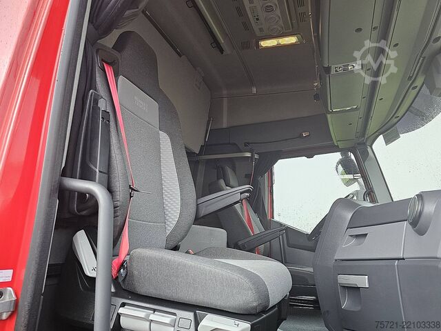 Standard-SZM RENAULT T 520
