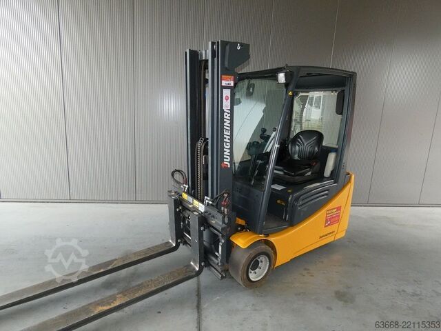 Stivuitor electric cu 3 roți Jungheinrich EFG 220