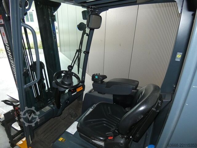 Stivuitor electric cu 3 roți Jungheinrich EFG 220