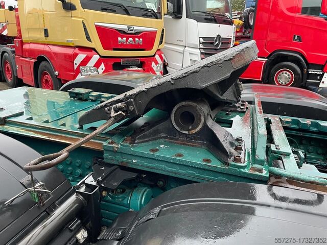 Zware belasting Mercedes-Benz Arocs SLT 4163 8x4/4