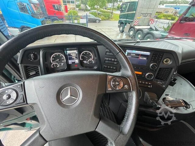 Zware belasting Mercedes-Benz Arocs SLT 4163 8x4/4