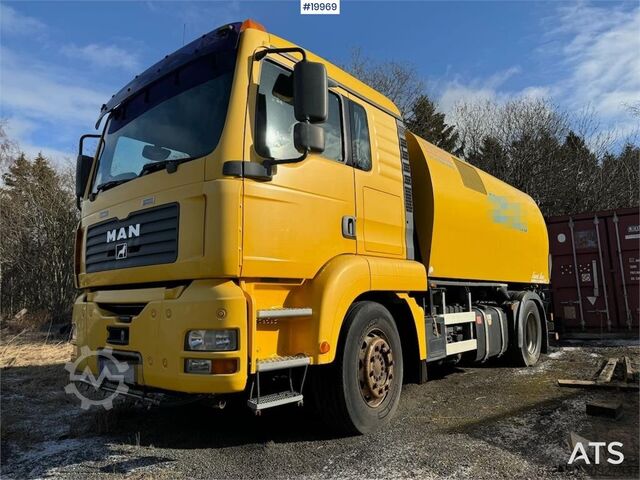Veegmachine MAN 18.313 Sweeper w/ Bucher Optifant 70 superconstruc