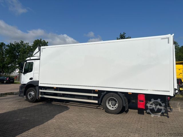 Altro MERCEDES-BENZ Actros 1824 4x2