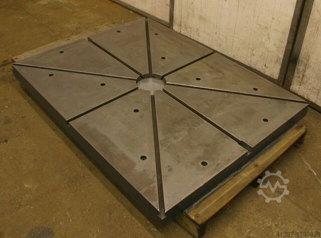 Clamping plate with T-slot Stahl 1630/1250/H100 mm