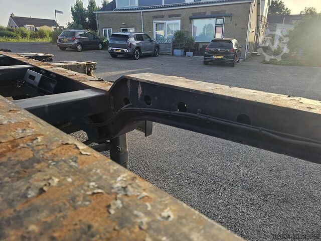 Containervervoer KRONE SD / REAR SLIDER / DUTCH CHASSIS / BPW DRUM.