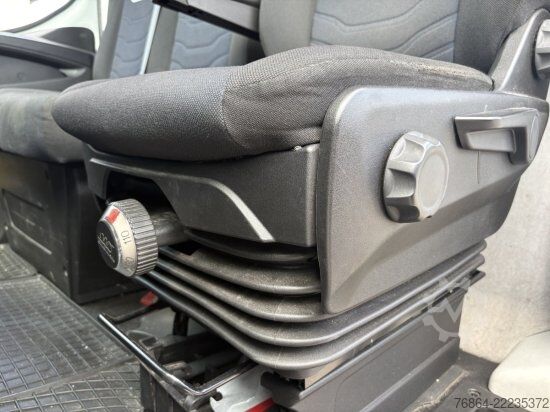 Duba panelată IVECO DAILY 35-160, IS35SC2AA KASTENWAGEN, L4H2 HEBEBüHNE, EURO 6