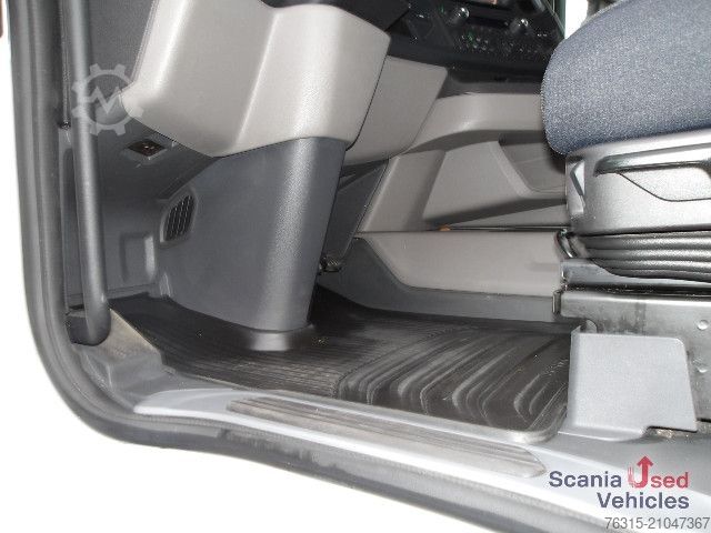 Volymdragbil Scania R 460 EB - MEGA - HIGHLINE - 2x TANKs - ACC