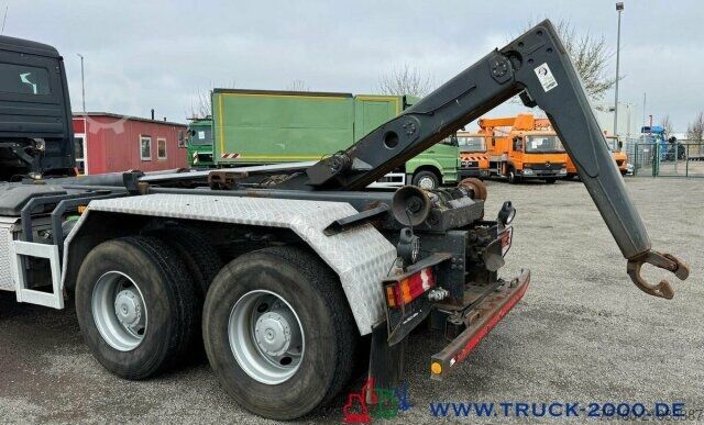 Haakarm vrachtwagen Mercedes-Benz Actros 3244 8x4 Meiller 30t.7m Container Blatt