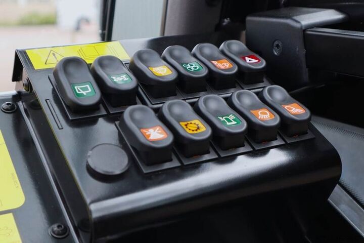 Terénní vysokozdvižný vozík Manitou M30-4 Valid inspection, *Guarantee! Diesel, 4x4 Dr