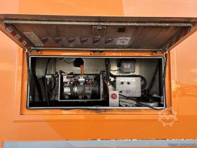 Kufr Burgers 0 DGPL / Double Stock / Race Trailer / Box / Bi...