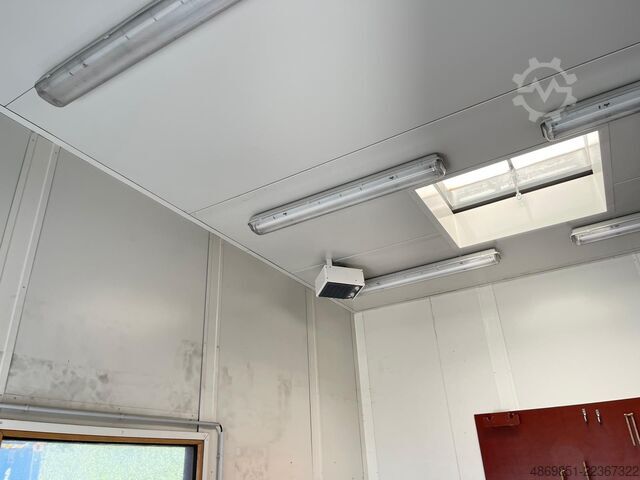 Atelier conteneur  Werkstatt Garage Container Büro Office