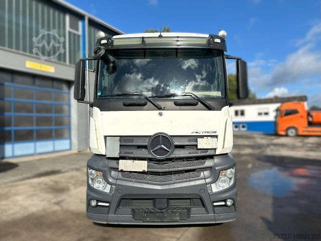 Standaard trekker MERCEDES-BENZ Actros 1846 LS