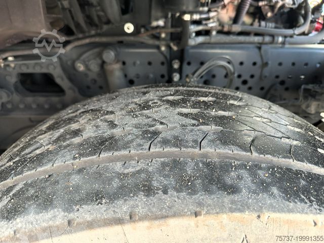 Standaard trekker MERCEDES-BENZ Actros 1846 LS