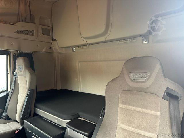 Gevaarlijke stoffen vrachtwagen IVECO Stralis 480 ADR EXII EXIII FL AT PTO Retarder