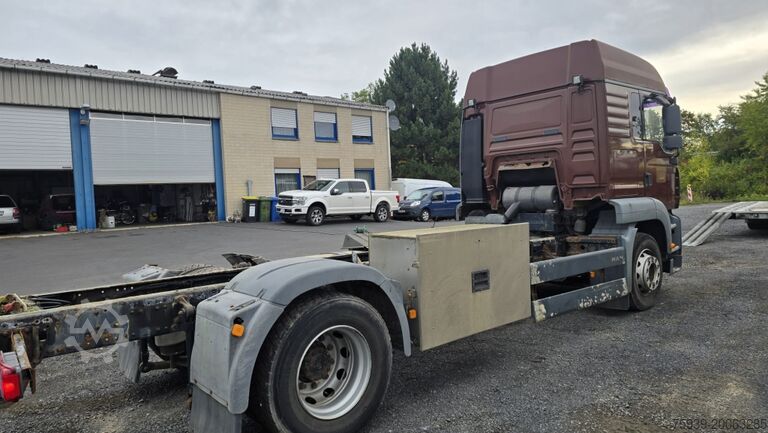 Šasija kamiona MAN TGA 18.430 4x2