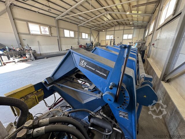 Hydraulische Tafelscheren Liptovské strojárne Haco