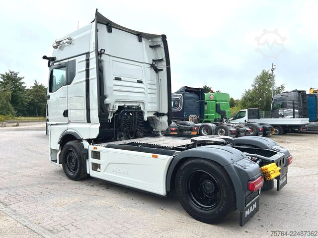 Standard trækkerunit MAN TGX 18.560 BL/Retarder/ACC/2x Tank/D30 Motor!