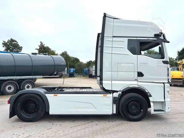 Standard trækkerunit MAN TGX 18.560 BL/Retarder/ACC/2x Tank/D30 Motor!