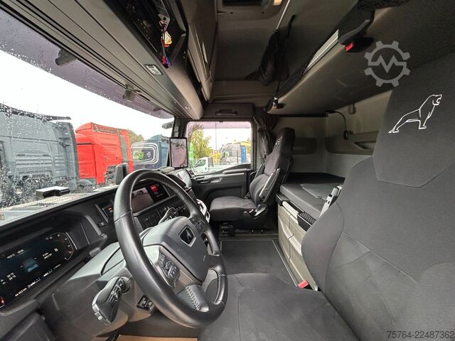 Standard trækkerunit MAN TGX 18.560 BL/Retarder/ACC/2x Tank/D30 Motor!