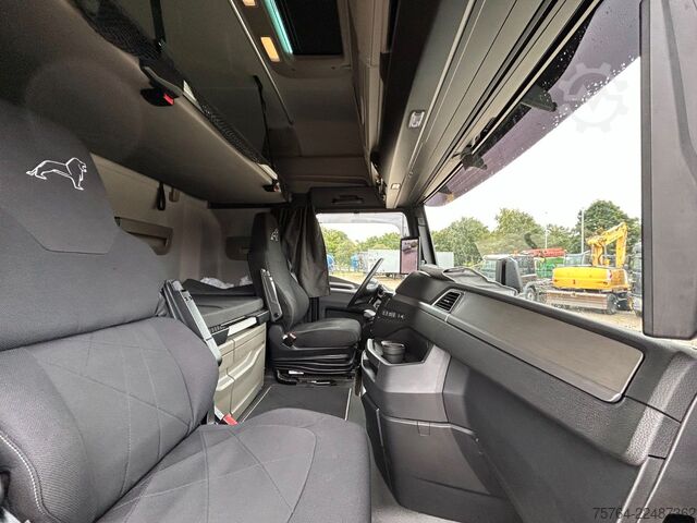 Standard trækkerunit MAN TGX 18.560 BL/Retarder/ACC/2x Tank/D30 Motor!
