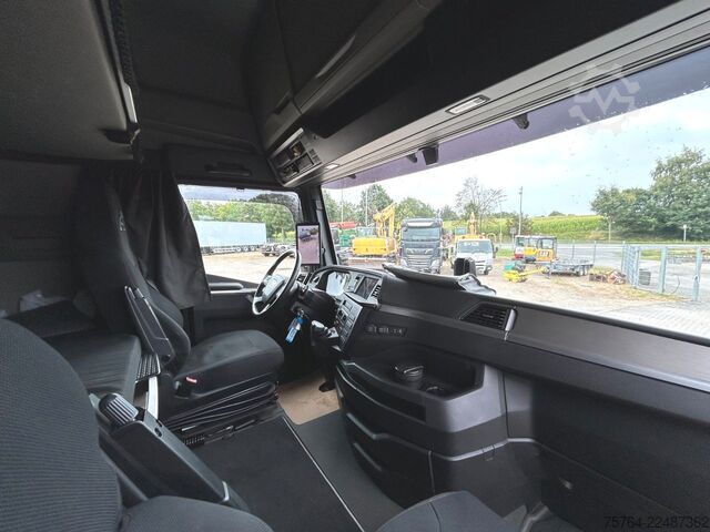 Standard trækkerunit MAN TGX 18.560 BL/Retarder/ACC/2x Tank/D30 Motor!