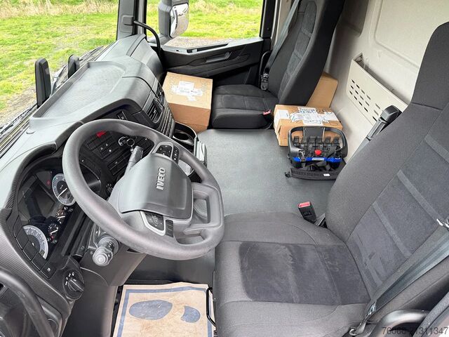 Transportband aanhangwagen Iveco T-Way AD410T43H AT Tire Handler Crane Truck