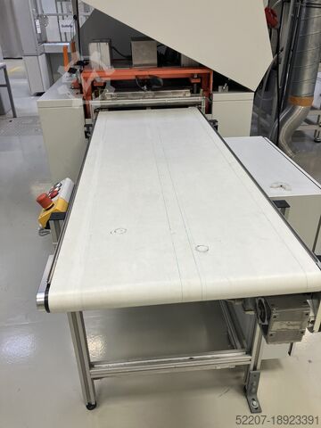 Estação de prensagem com forno contínuo