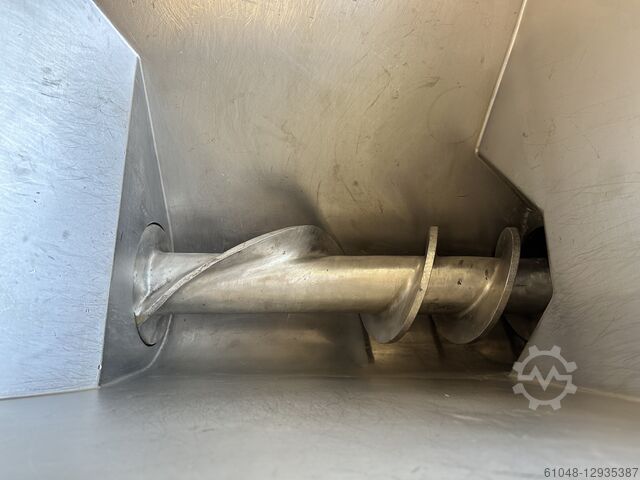 Mašina za mlevenje mesa WOLFKING C-250 UNI