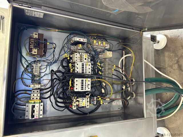 Mašina za mlevenje mesa WOLFKING C-250 UNI