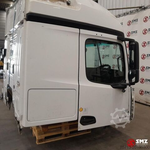 Kabin Mercedes Occ cabine RHD Mercedes