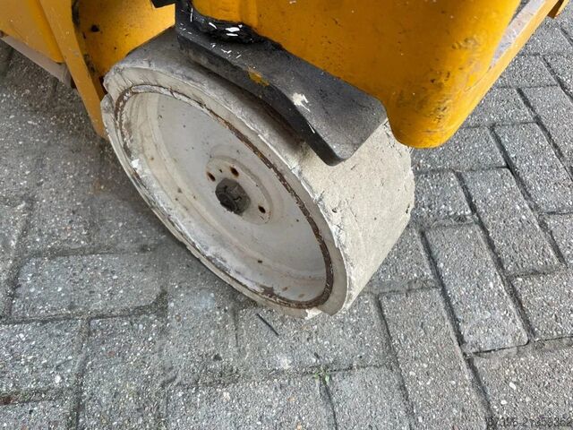 Podnośnik nożycowy Haulotte Compact 8W Hoogwerker Schaarhoogwerker