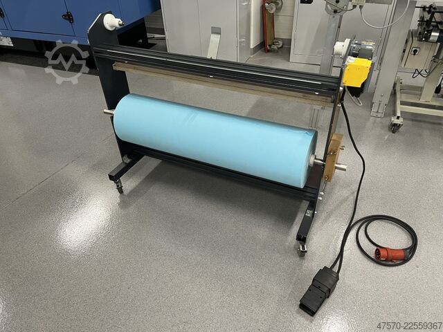 Automatisk tygupprullare för offsettryck Automatic cloth rewinder for offset printing machines Vliesstoff Kasper