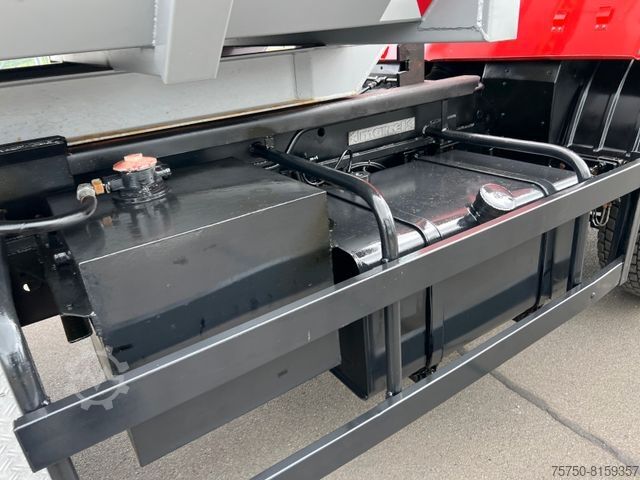 Roll-off tipper truck IVECO Magirus Turbo 160-30 AH - Oldtimer- V 8 - Motor