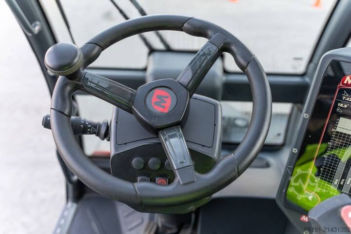 Telescopische lader Magni RTH 6.25