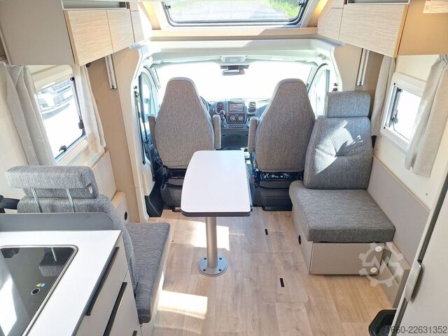 Autocaravana semi-integrada BÜRSTNER Campeo TD 736