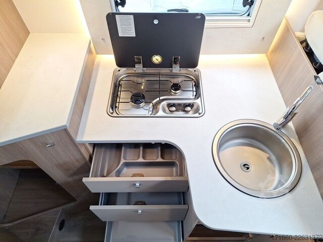 Autocaravana integral CARADO pro+ I 338 Dachklima, Automatik, TV-Paket