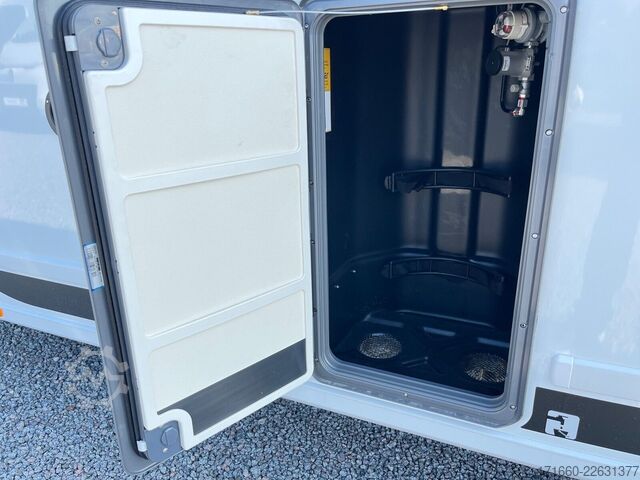Autocaravana semi-integrada BÜRSTNER Campeo TD 691 G Winter/Safety/Automatik