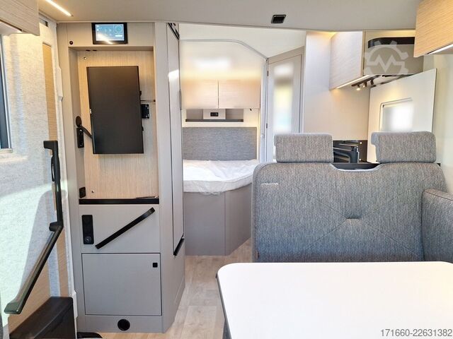 Autocaravana semi-integrada BÜRSTNER Campeo TD 660 Automatik, Hubbett