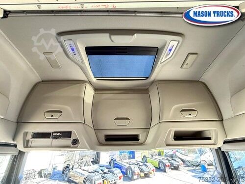 Tractora de carretera estándar Iveco S-Way 530