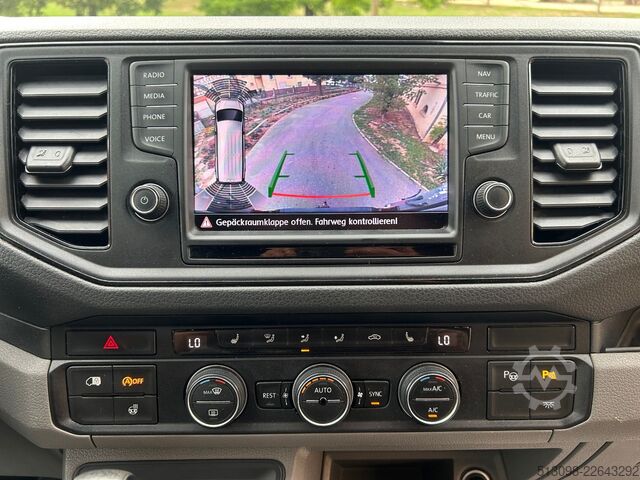 Hög tak skåpbil VW CRAFTER LANG HOCH ACC NAVI SPURHALTE. STANDHZG