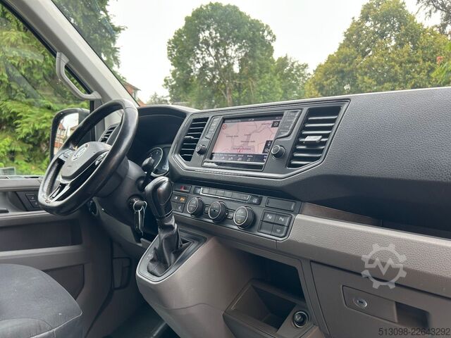Hög tak skåpbil VW CRAFTER LANG HOCH ACC NAVI SPURHALTE. STANDHZG